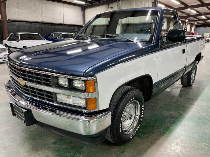 Thumbnail Photo undefined for New 1988 Chevrolet Silverado 1500 2WD Regular Cab